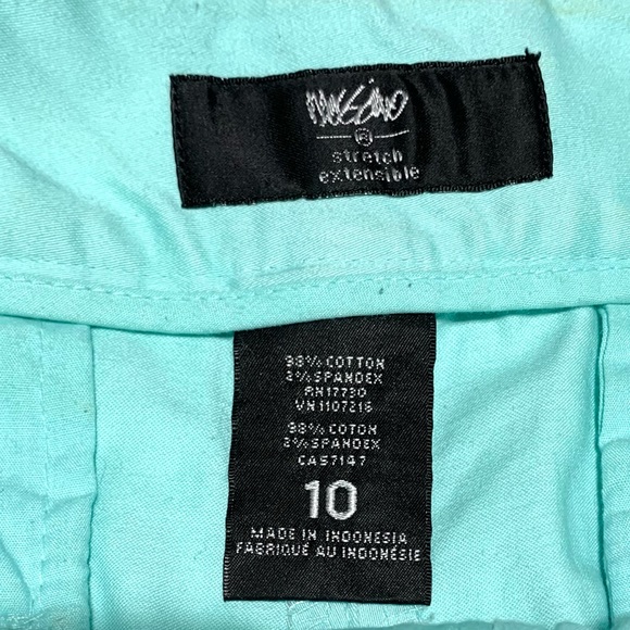 Mossimo Mint Green Women’s Stretch Extensible Short Size 10 - Picture 3 of 8